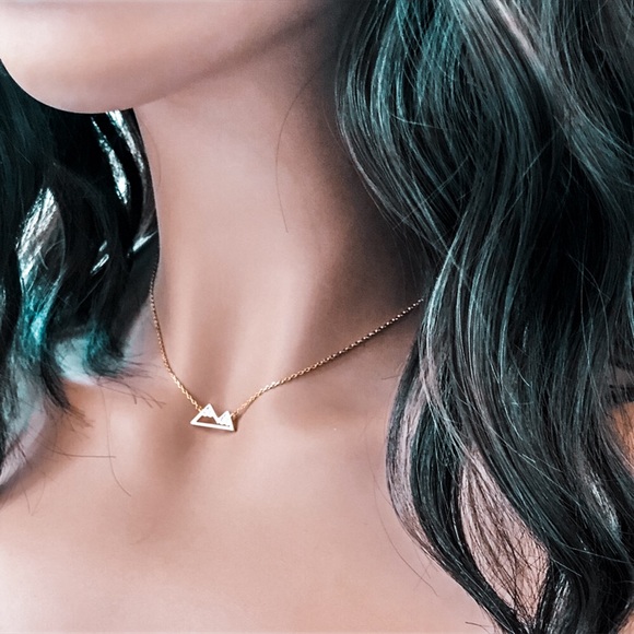 Jewelry - Mountain Peaks Pendant Necklace 14Karat Gold